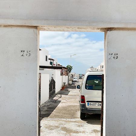 Habitaciones Privadas Cerca De La Playa Y Aeropuerto En Casa Compartida Con Otros Huespedes Playa Honda  Extérieur photo