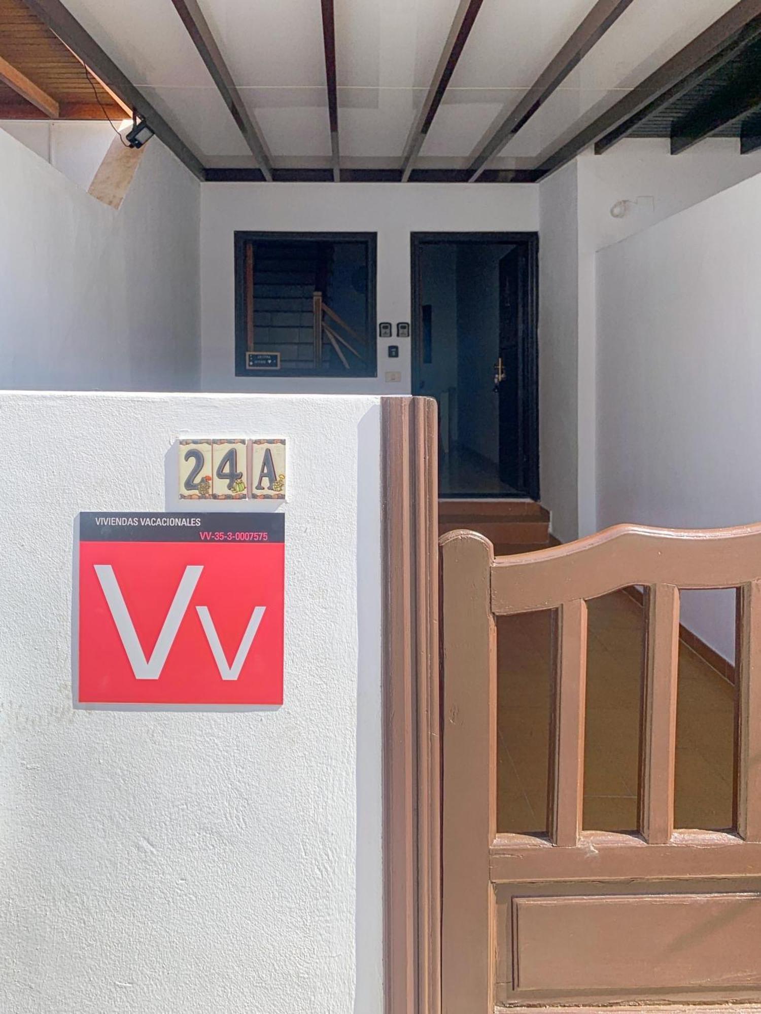 Habitaciones Privadas Cerca De La Playa Y Aeropuerto En Casa Compartida Con Otros Huespedes Playa Honda  Extérieur photo