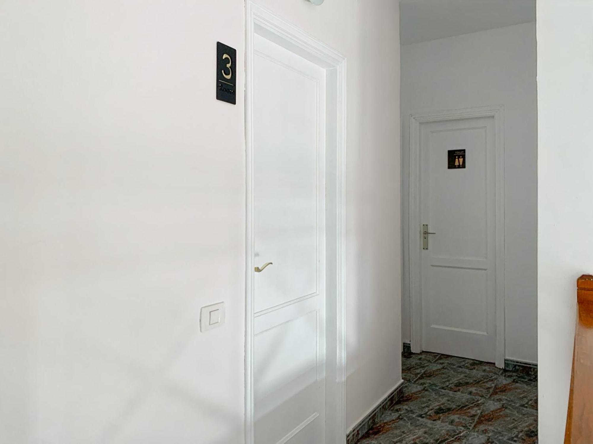 Habitaciones Privadas Cerca De La Playa Y Aeropuerto En Casa Compartida Con Otros Huespedes Playa Honda  Extérieur photo